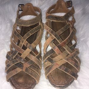 Matisse Tetris Gladiator Distressed Sandal size 7